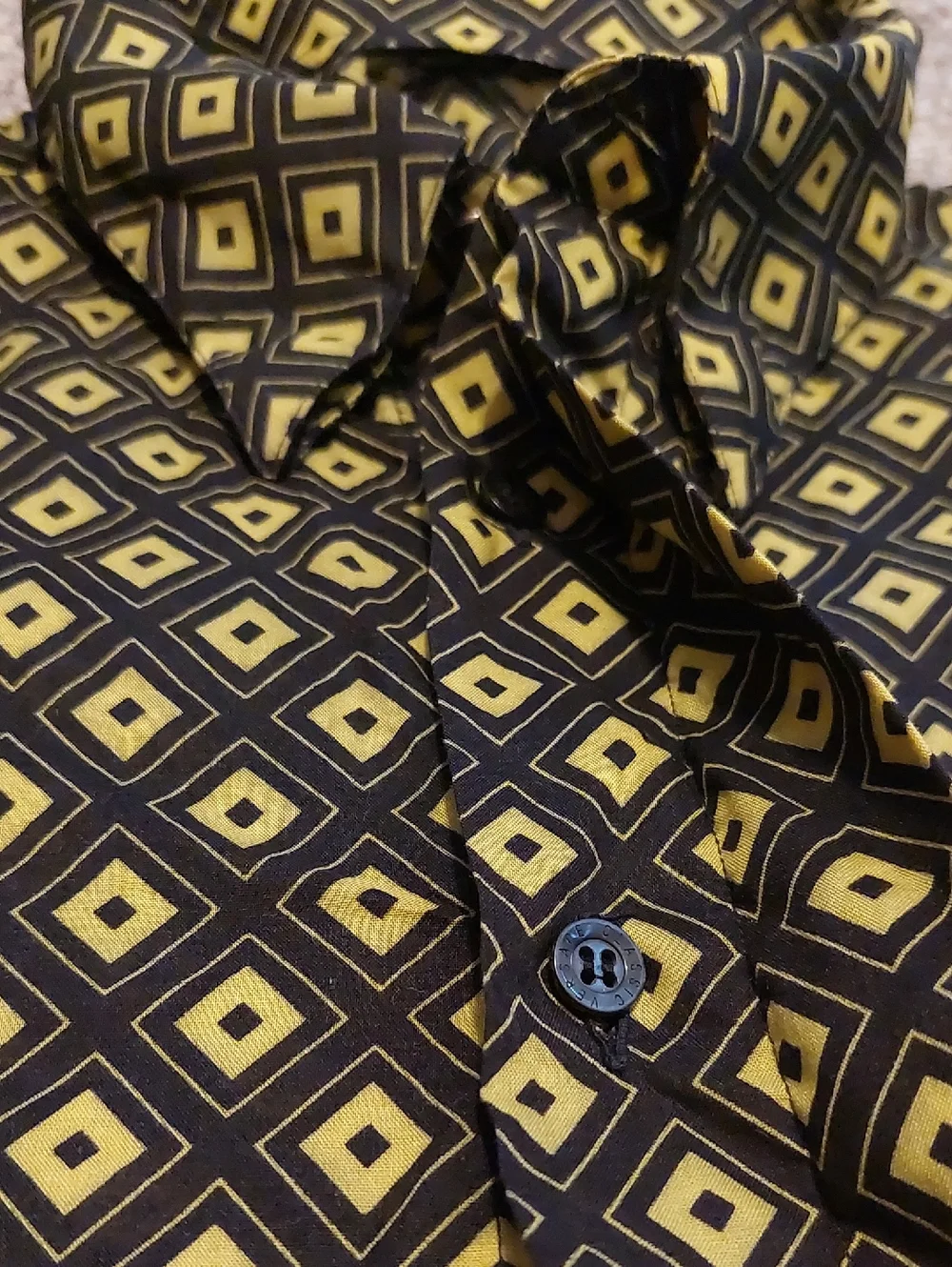 Retro Versace Classic Button-Up - Picture 6 of 7